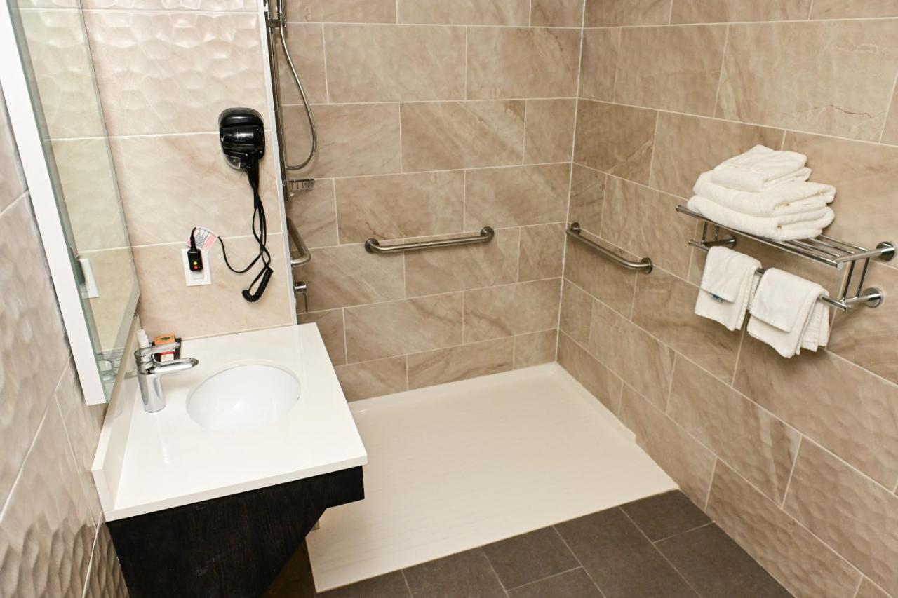 Days Inn By Wyndham Bronx Nyc New York Dış mekan fotoğraf