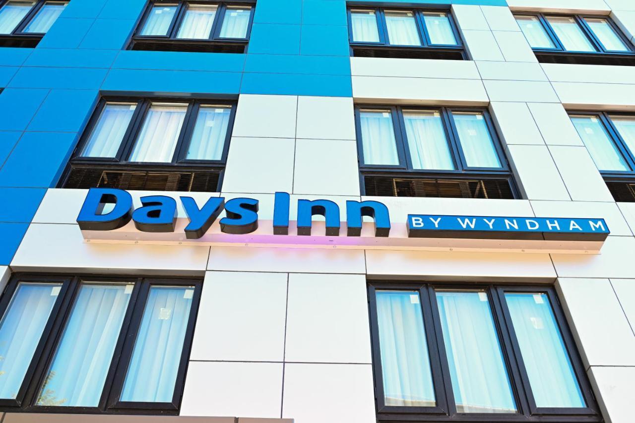 Days Inn By Wyndham Bronx Nyc New York Dış mekan fotoğraf