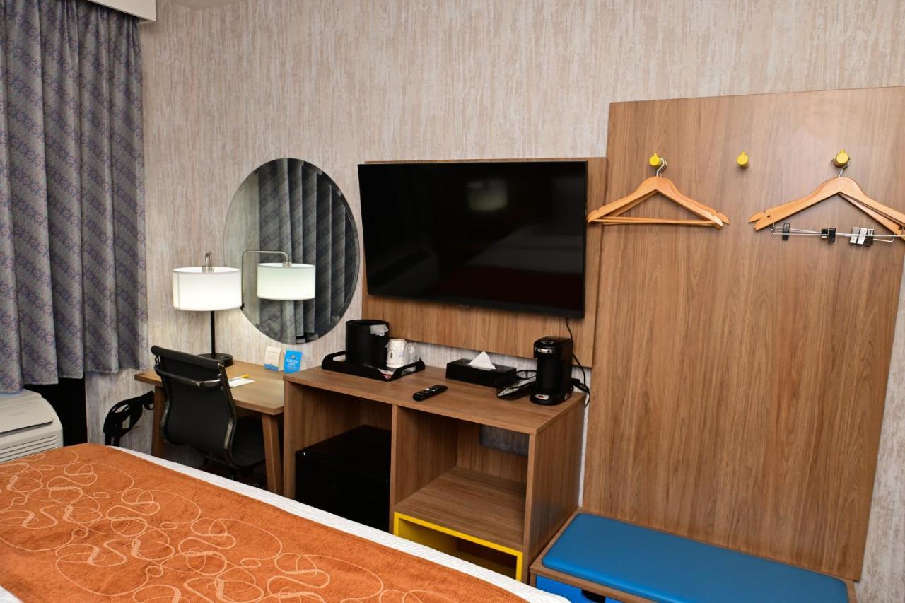 Days Inn By Wyndham Bronx Nyc New York Dış mekan fotoğraf